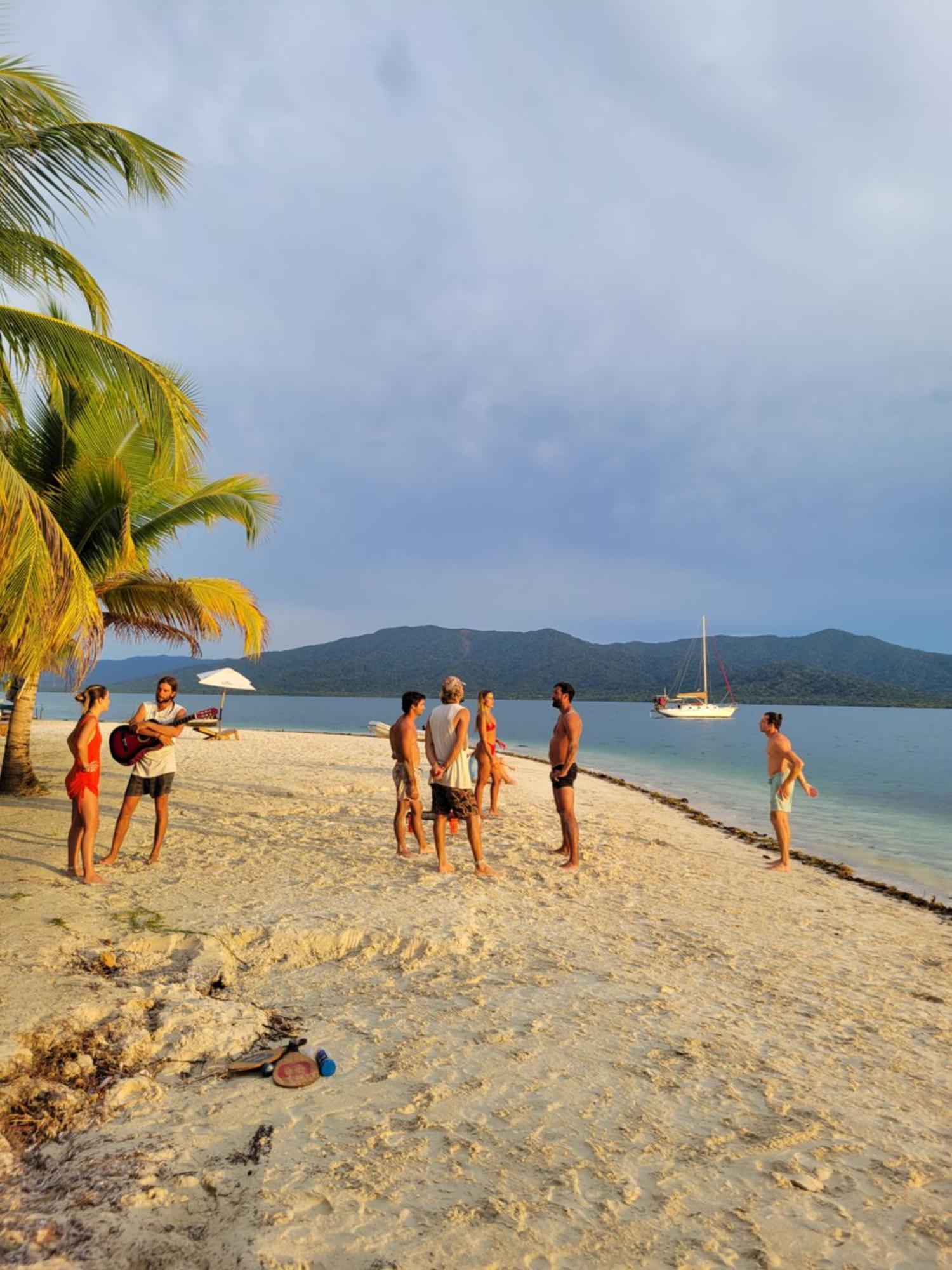 Sanblasonsailboats El Porvenir Oda fotoğraf